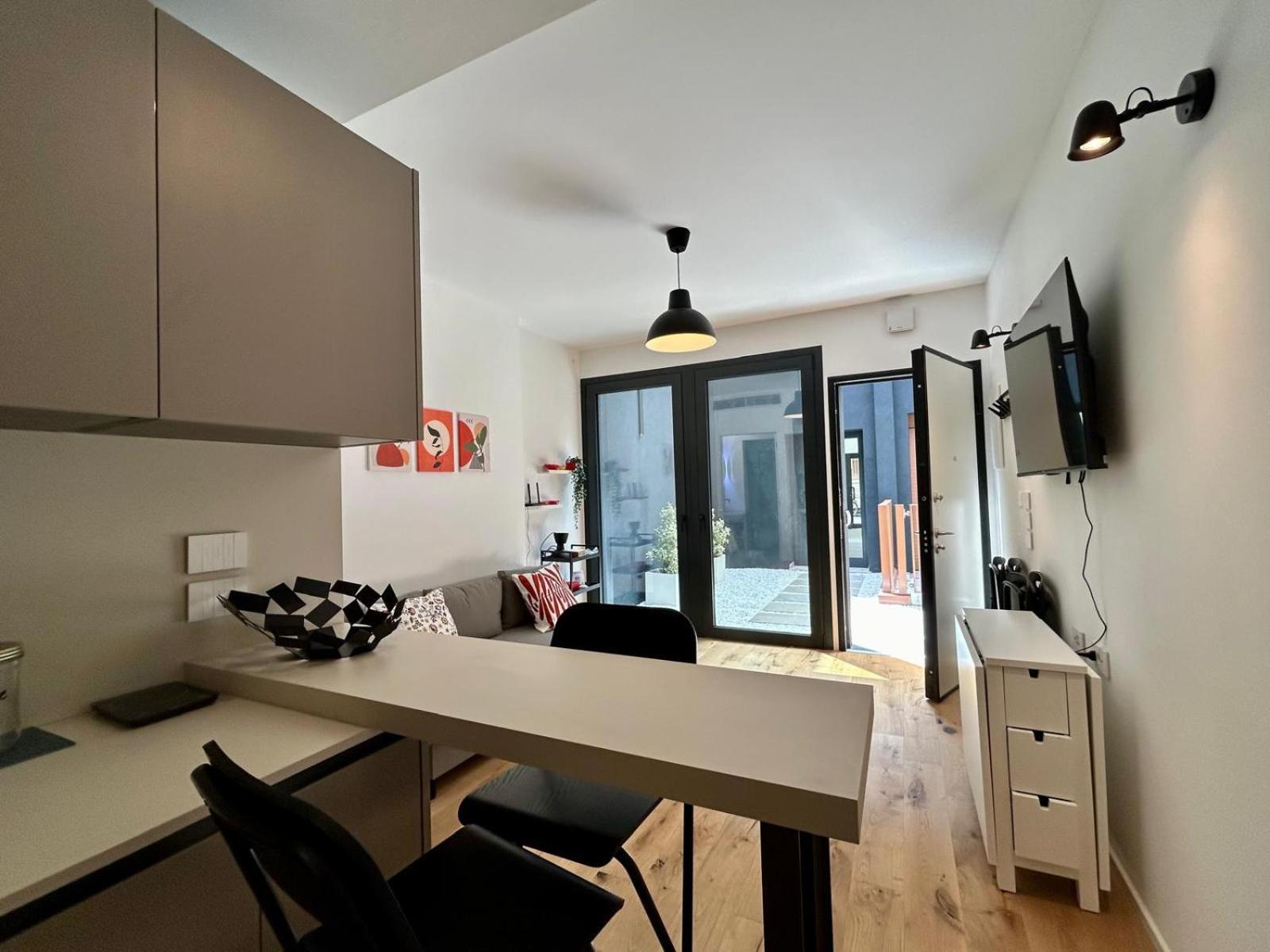 Kibilu Luxury Apt With Terrace, Isola District And Near Garibaldi Station Милано Екстериор снимка