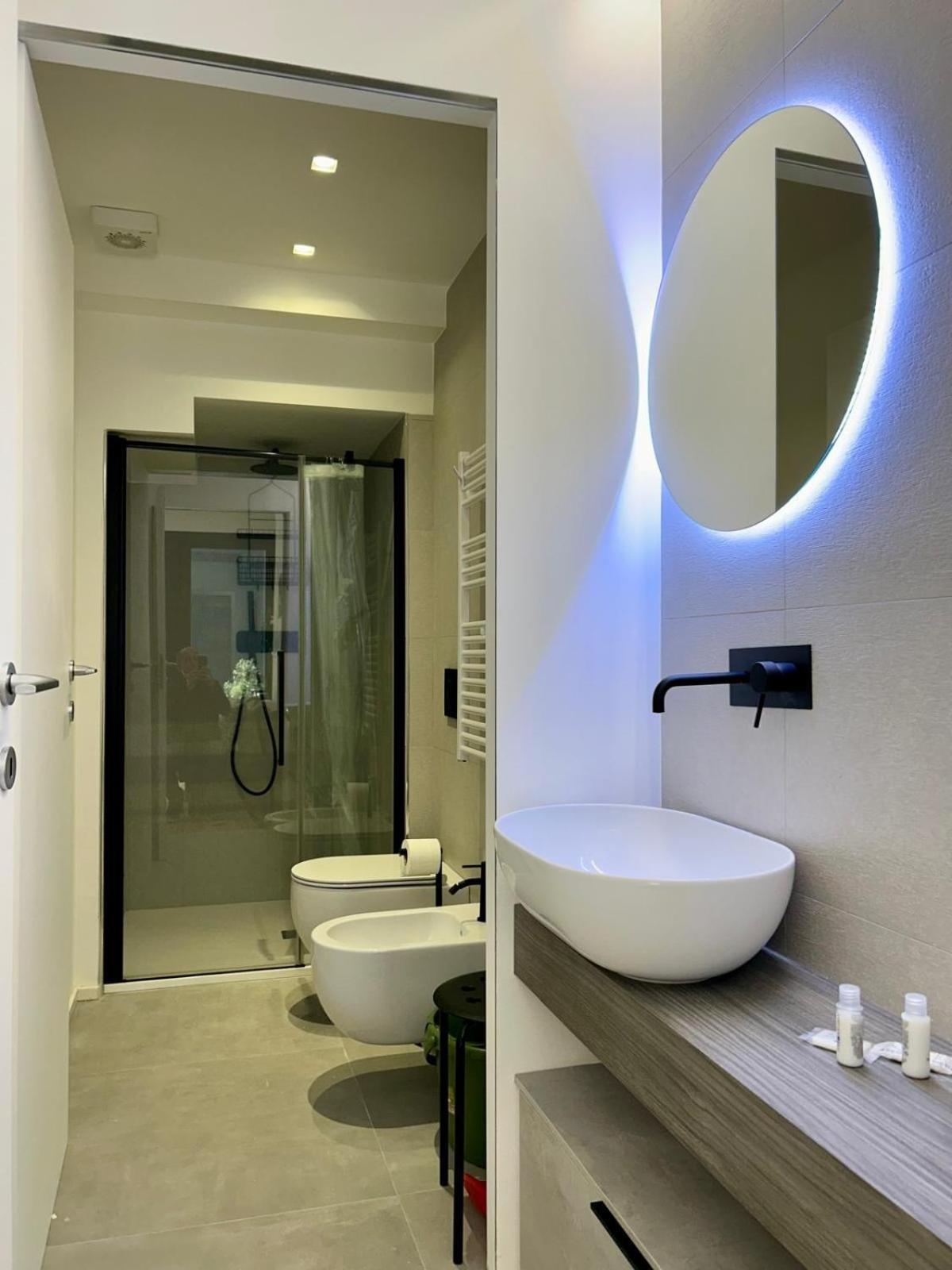Kibilu Luxury Apt With Terrace, Isola District And Near Garibaldi Station Милано Екстериор снимка